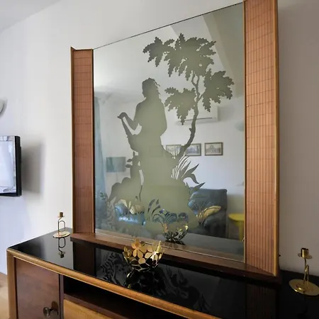 Ur-nest San Mamolo Daire *